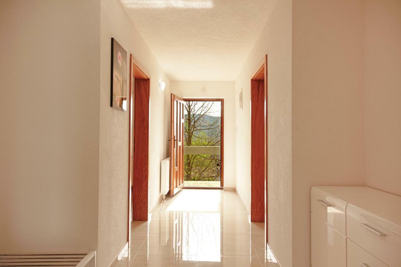 Lena Apartment